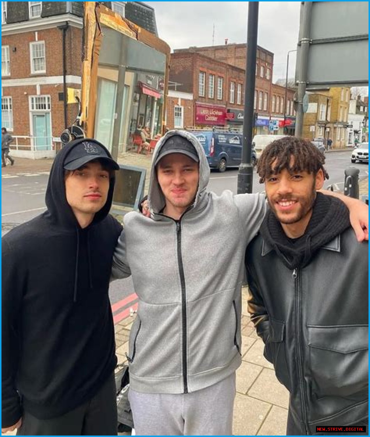 Elijah Hewson And Grace Burns: A Deep Dive Into Their Lives And Relationship